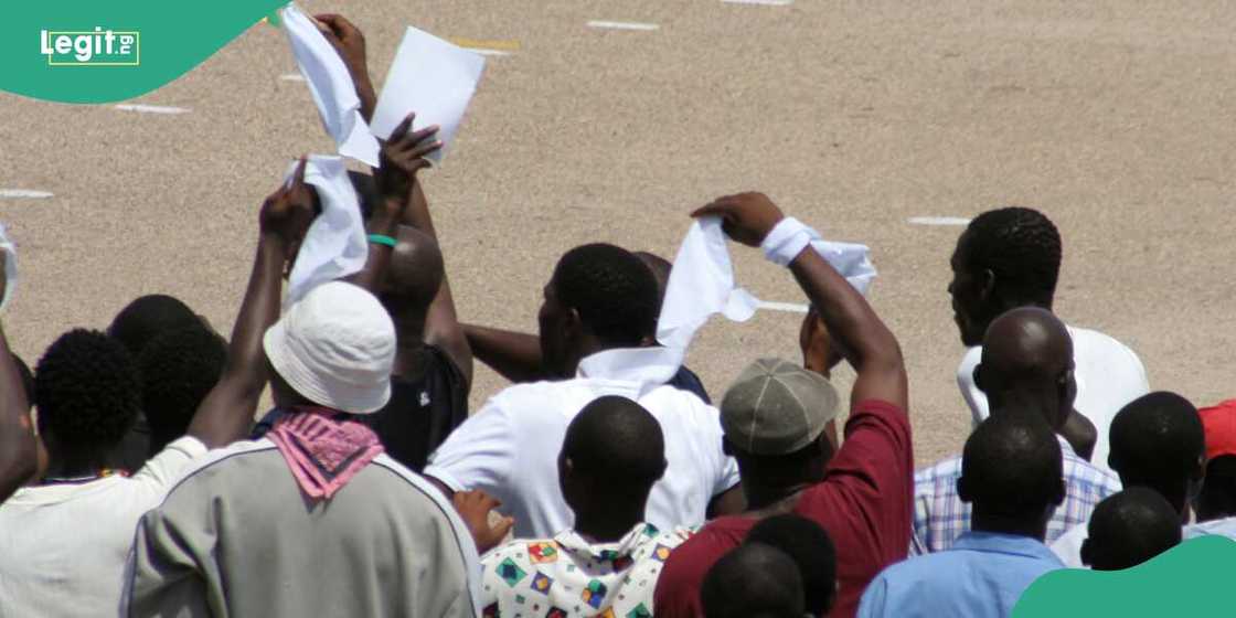 Protests Erupts as HND Graduates Challenge Their Removal from NYSC Scheme, Gets Response Protests Erupts as HND Graduates Challenge Their Removal from NYSC Scheme, Gets Response