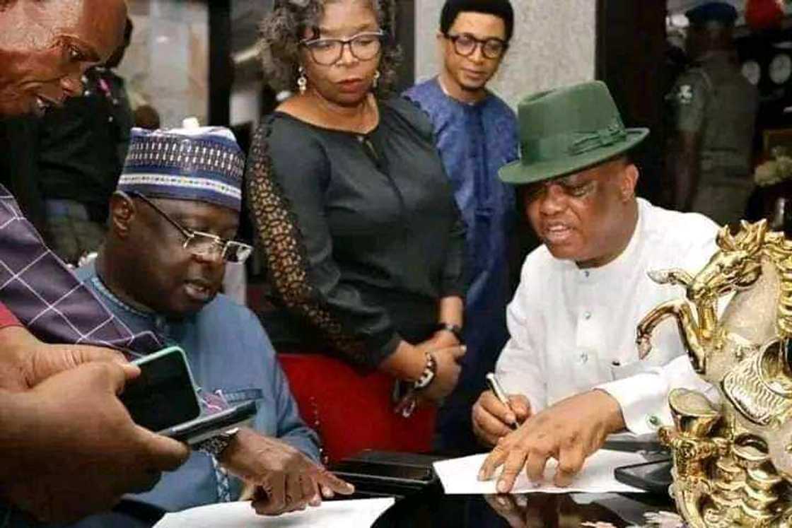 Yan takarar gwamna a PDP. Yan takarar gwamna a PDP.