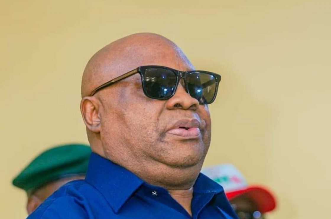 An dakatar da basarake daga tsoma baki kan harkokin filayen a yankinsa An dakatar da basarake daga tsoma baki kan harkokin filayen a yankinsa