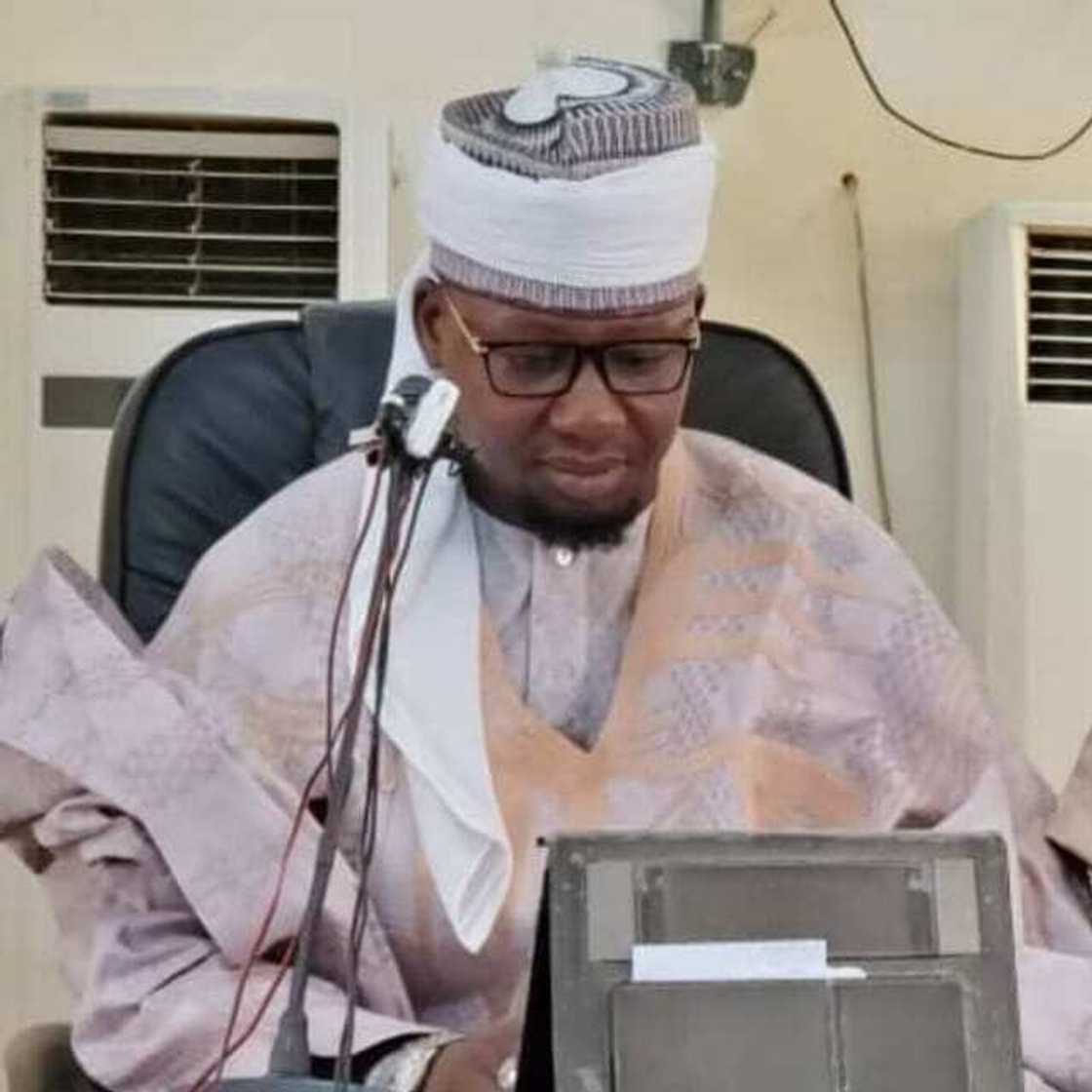 Rarara: Bai dace a ba Mawaki gudumuwar kudin waka ba inji Sheikh Yusuf Ya’u