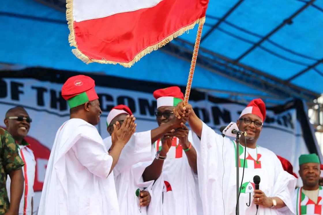 Tsohon Gwamnan Ekiti Tsohon Gwamnan Ekiti