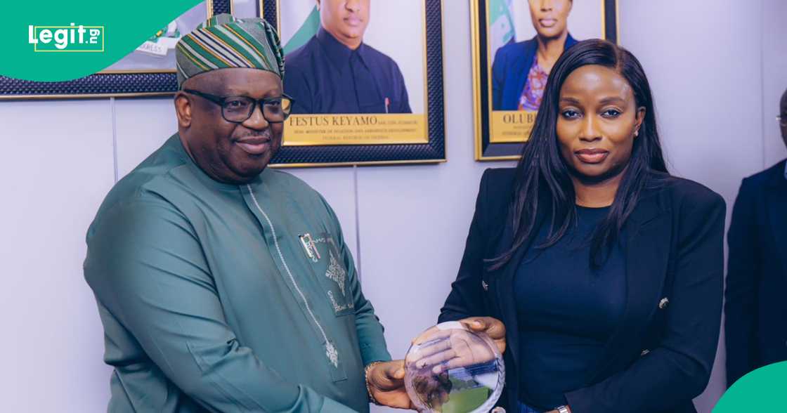 Olubunmi Kuku, the managing director/chief executive of FAAN, and Caleb Manasseh Mutfwang, the governor of Plateau state, sign partnership to upgrade Yakubu Gowon Airport.