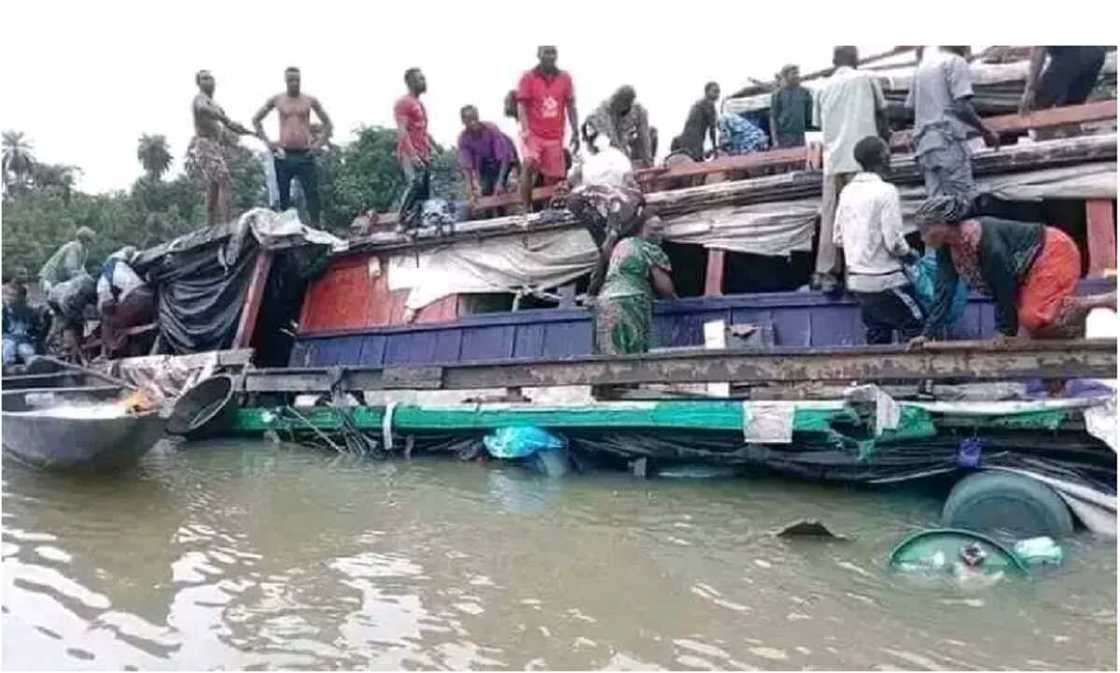 Jirgin Ruwa Jirgin Ruwa