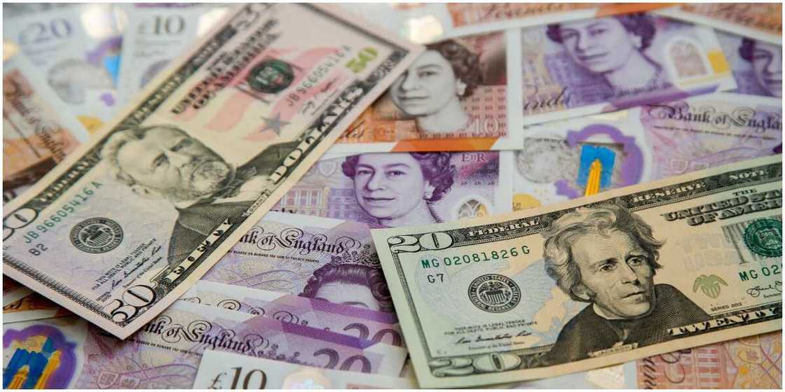 Exchanging of Dollars, Pounds, Other Foreign Currency on Nigerian Streets Banned Exchanging of Dollars, Pounds, Other Foreign Currency on Nigerian Streets Banned