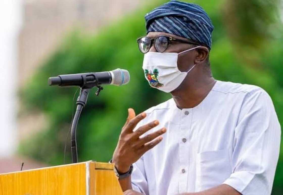 EndSARS: Akwai yuwuwar mu sassauta dokar kulle a ranar Juma'a - Sanwo-Olu EndSARS: Akwai yuwuwar mu sassauta dokar kulle a ranar Juma'a - Sanwo-Olu