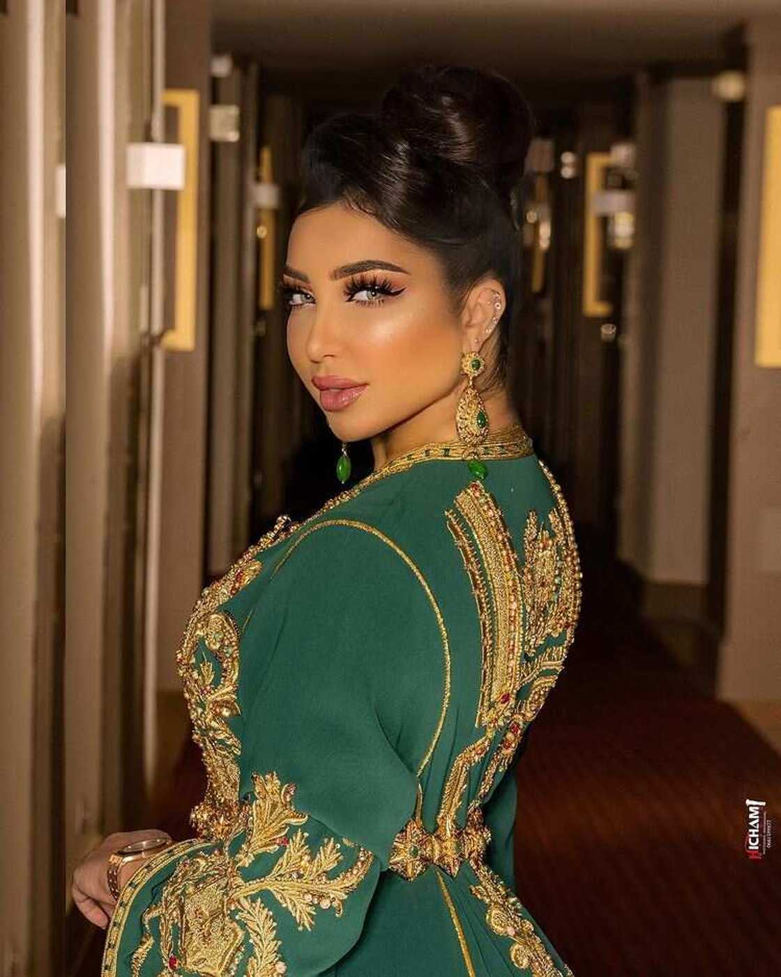 Biographie de Dounia Batma: photos, chirurgie esthétique, prison Biographie de Dounia Batma: photos, chirurgie esthétique, prison