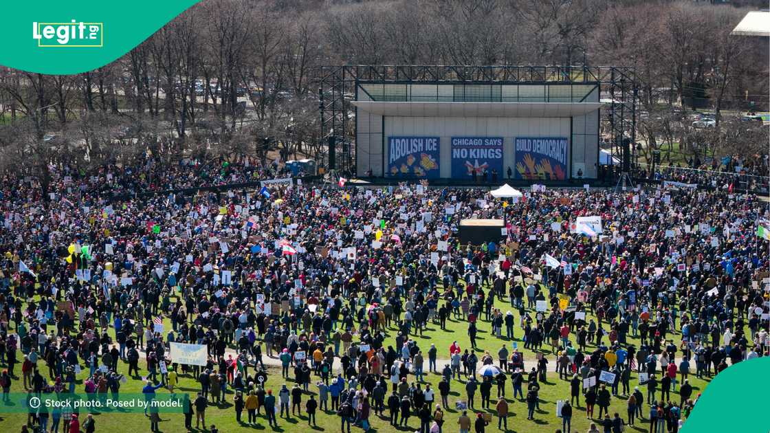 Masu zanga-zanga a Amurka sun nuna adawa da manufofin shugaban kasa Donald Trump.