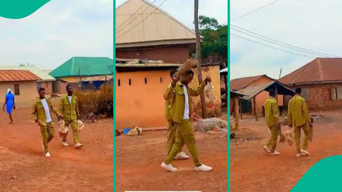 Corps members celebrate receiving their N77k allowance. Corps members celebrate receiving their N77k allowance.