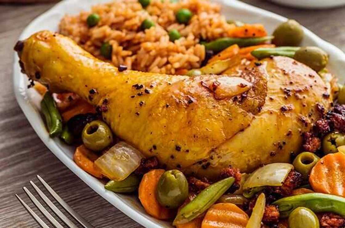 Saurayi ya tsere bayan budurwa ta debo 'yan uwanta 23 sun kwashi gara suna jiran ya biya