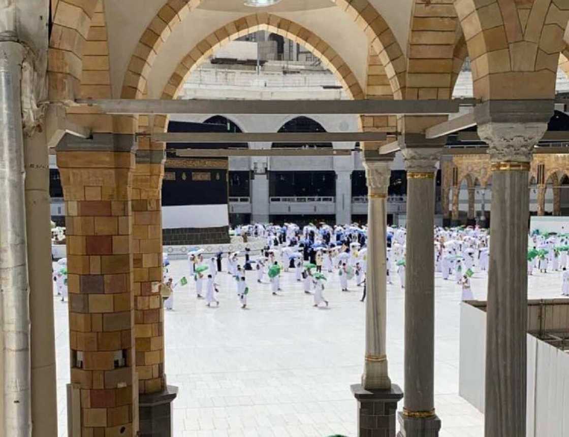 Al'ummar musulmi sun fara aikin hajji duk da annobar korona Al'ummar musulmi sun fara aikin hajji duk da annobar korona