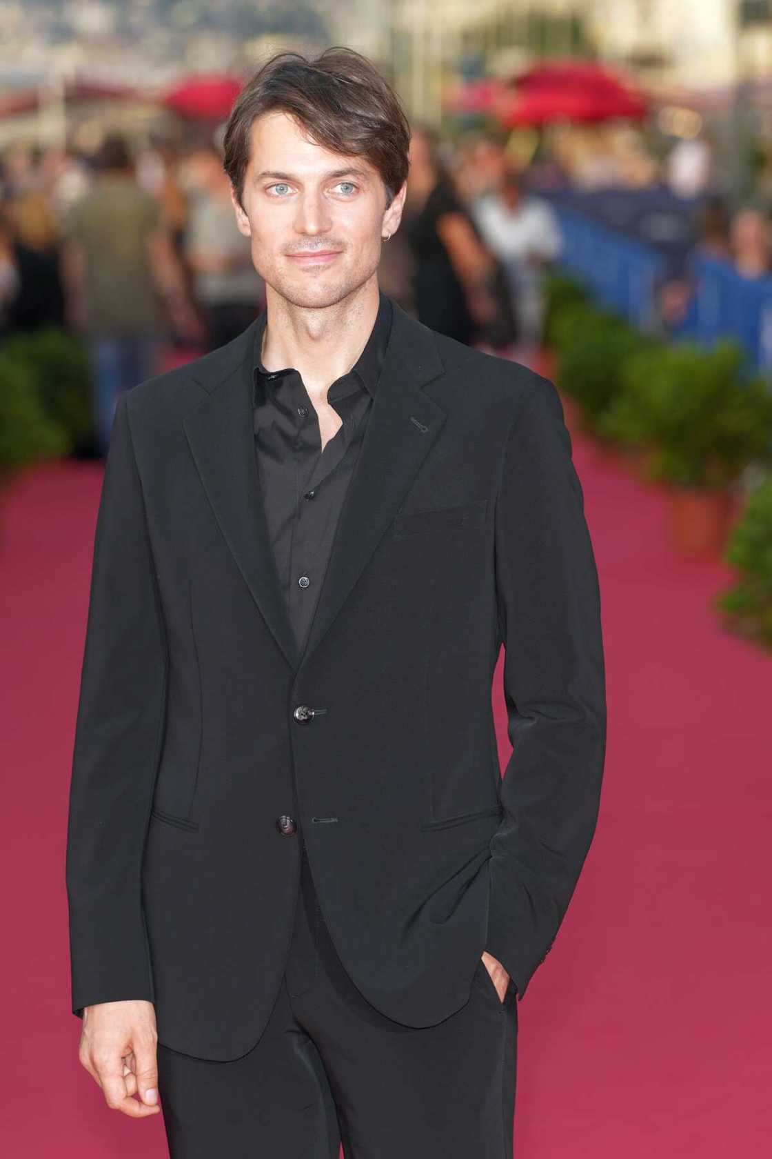 La star française Lucas Bravo. Photo : Sylvain Lefevre/Getty Images La star française Lucas Bravo. Photo : Sylvain Lefevre/Getty Images