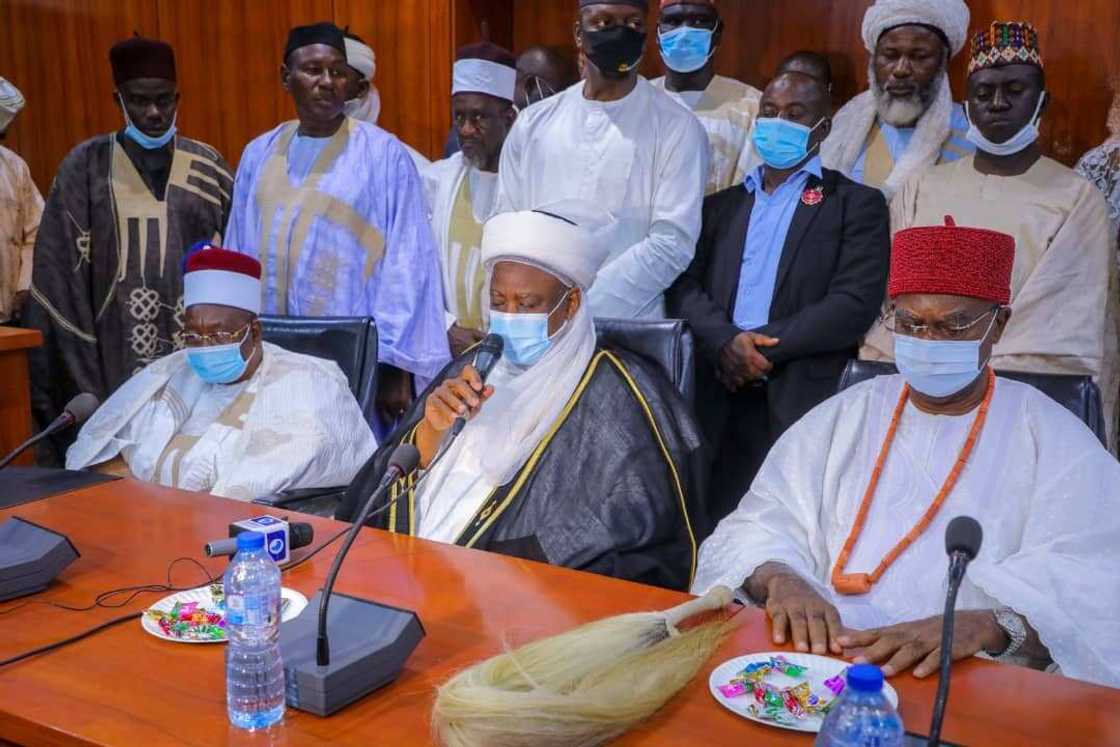 Boko Haram: Sultan, other prominent traditional rulers pay condolence visit to Governor Zulum