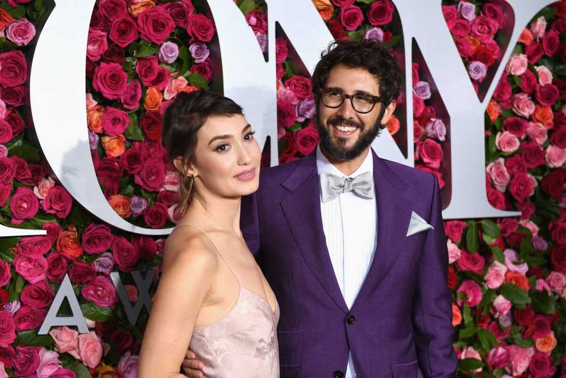 Josh Groban's girlfriends Josh Groban's girlfriends