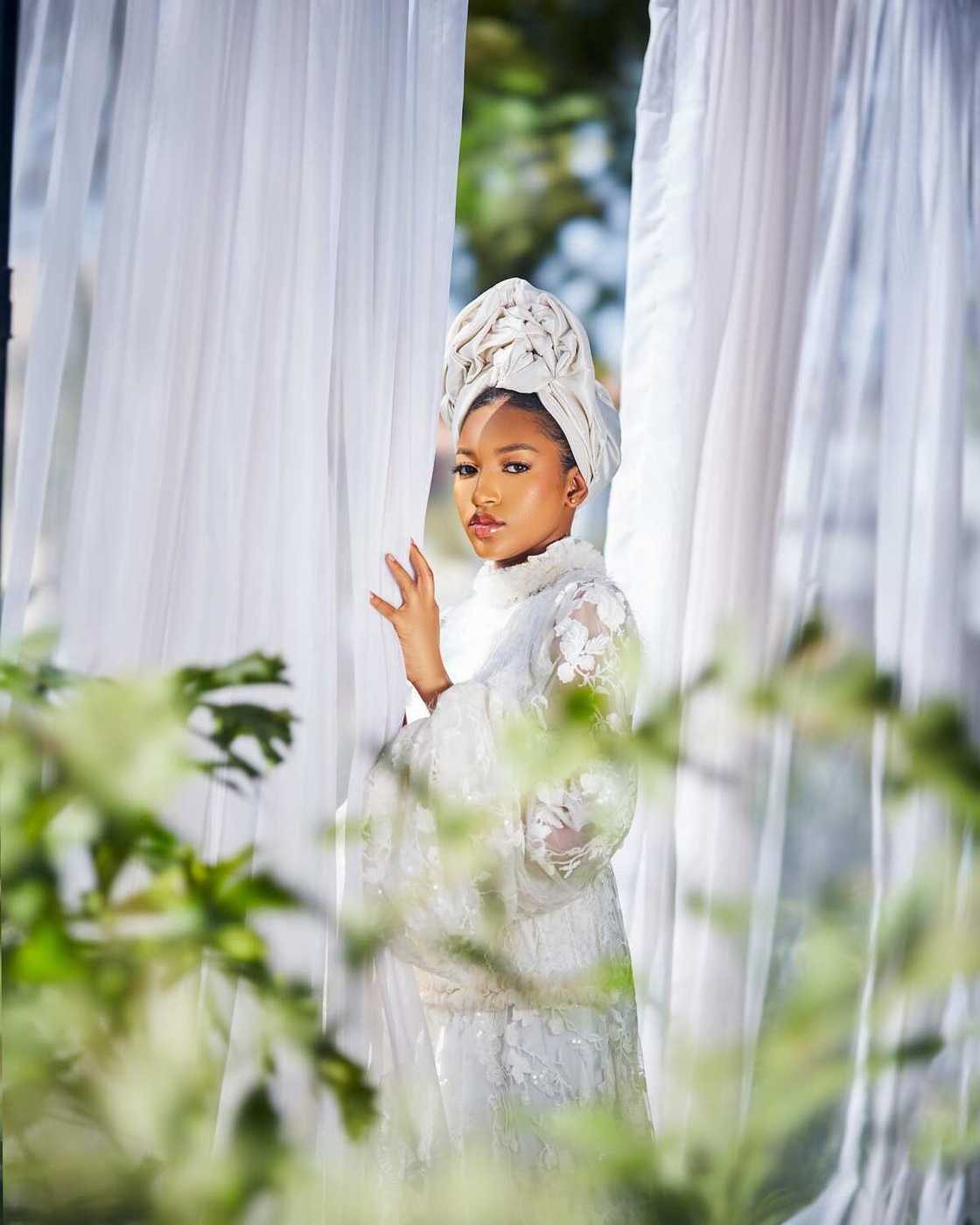 Sabbin zafafan hotunan jikar Shugaban kasa Buhari sun bayyana Sabbin zafafan hotunan jikar Shugaban kasa Buhari sun bayyana