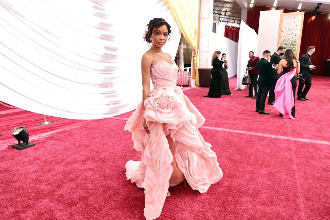 Travis Kelce's girlfriend history Travis Kelce's girlfriend history