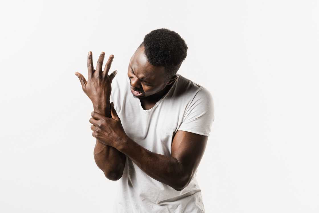 A man with nerve issues on the hands