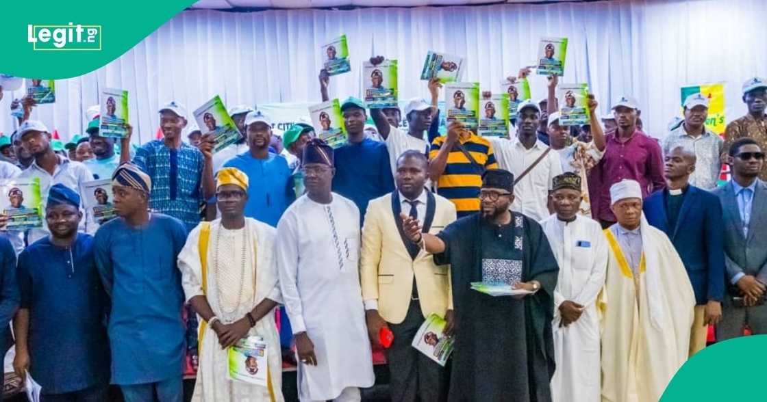 Nigerians applaud Tinubu's oil sector reforms Nigerians applaud Tinubu's oil sector reforms