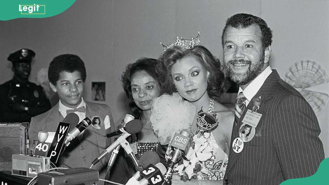 Vanessa Williams, pictured with her parents and brother, after becoming the first Black Miss America Vanessa Williams, pictured with her parents and brother, after becoming the first Black Miss America