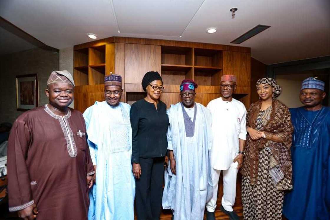 Tinubu na neman takara a APC Tinubu na neman takara a APC