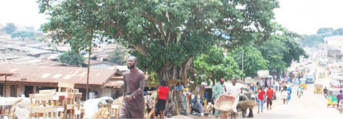 Hotuna: Hankalin jama'a ya tashi sakamakon rushe kasuwar Panteka da za a yi a Kaduna Hotuna: Hankalin jama'a ya tashi sakamakon rushe kasuwar Panteka da za a yi a Kaduna