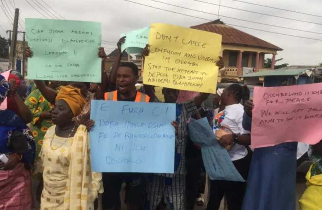 Protest over Oba Jimoh Olanipekun