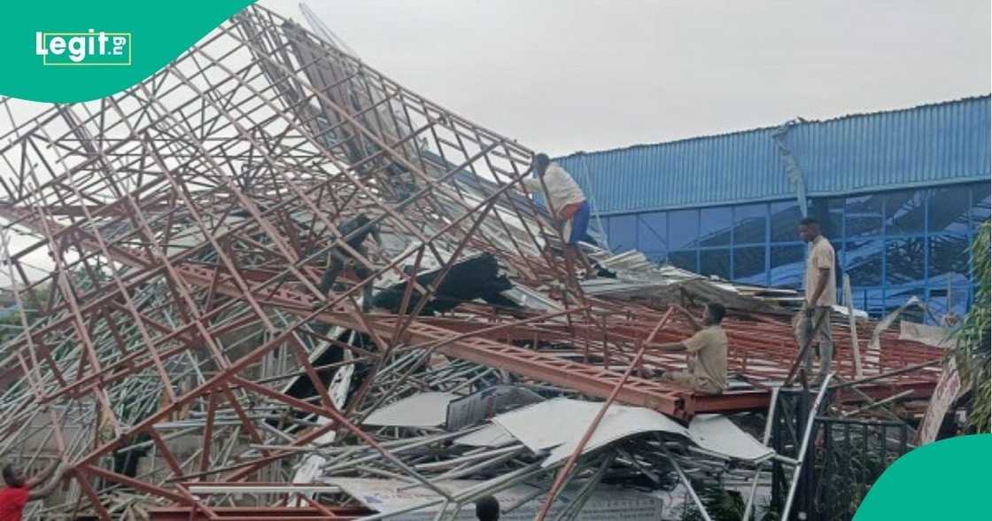 Panic as Another Building Collapses in Ibadan, Details Emerge Panic as Another Building Collapses in Ibadan, Details Emerge