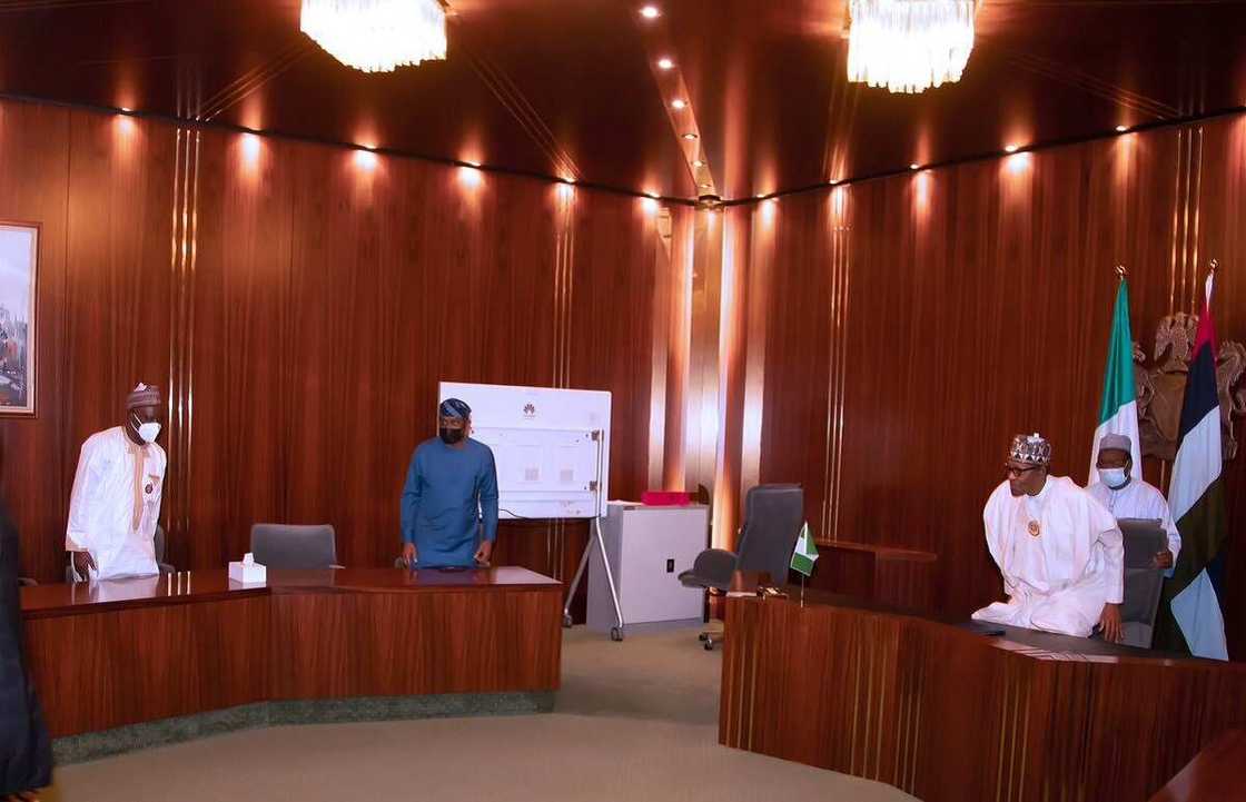 Satar $20bn: ‘Yan Majalisa sun shake DPR, an aikawa NNPC, CBN sammaci Satar $20bn: ‘Yan Majalisa sun shake DPR, an aikawa NNPC, CBN sammaci