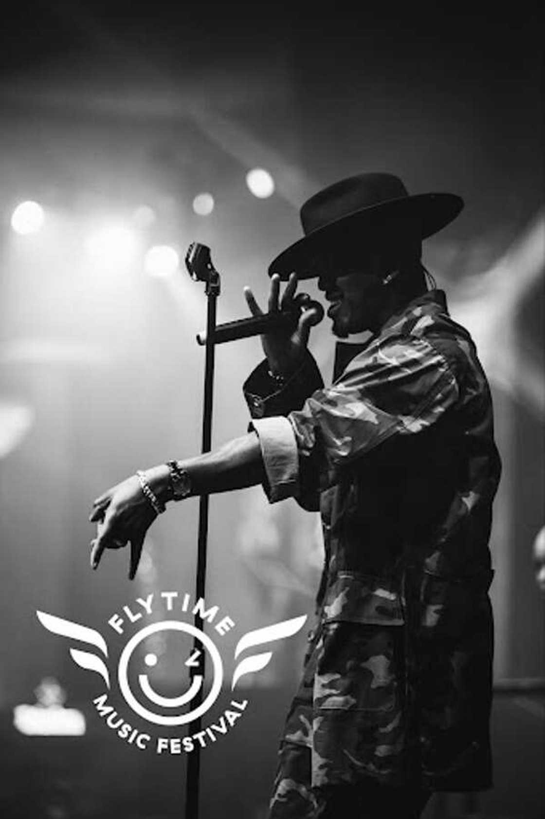 Flytime Music Festival Day 2: Ne-Yo, Bovi, Flavour, Simi & Chike Thrilled Fans and Couples Flytime Music Festival Day 2: Ne-Yo, Bovi, Flavour, Simi & Chike Thrilled Fans and Couples