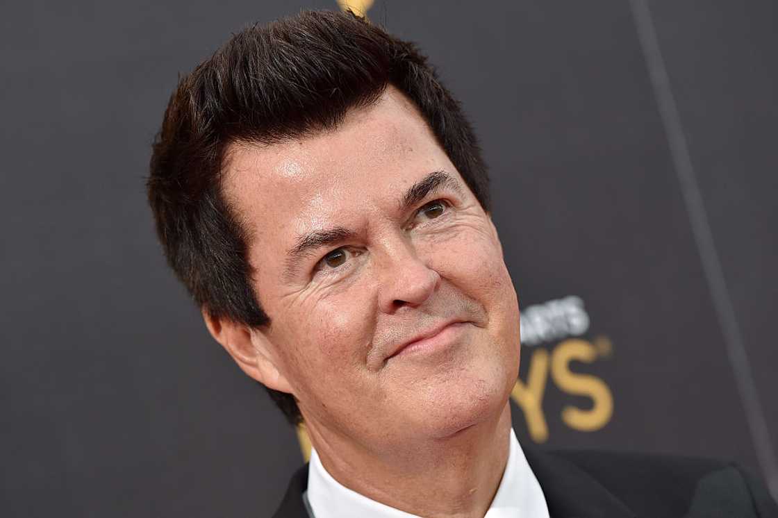 Simon Fuller arrives at the 2016 Creative Arts Emmy Awards