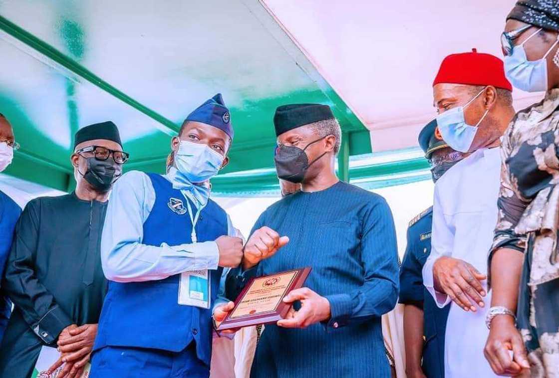 15-year-old Nigerian student wins big at national science competition, gets N1million 15-year-old Nigerian student wins big at national science competition, gets N1million