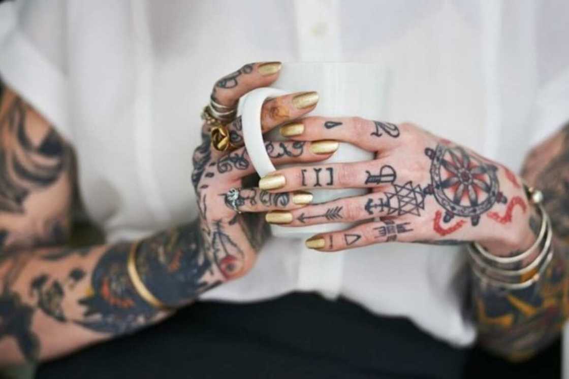 ring finger tattoos ring finger tattoos