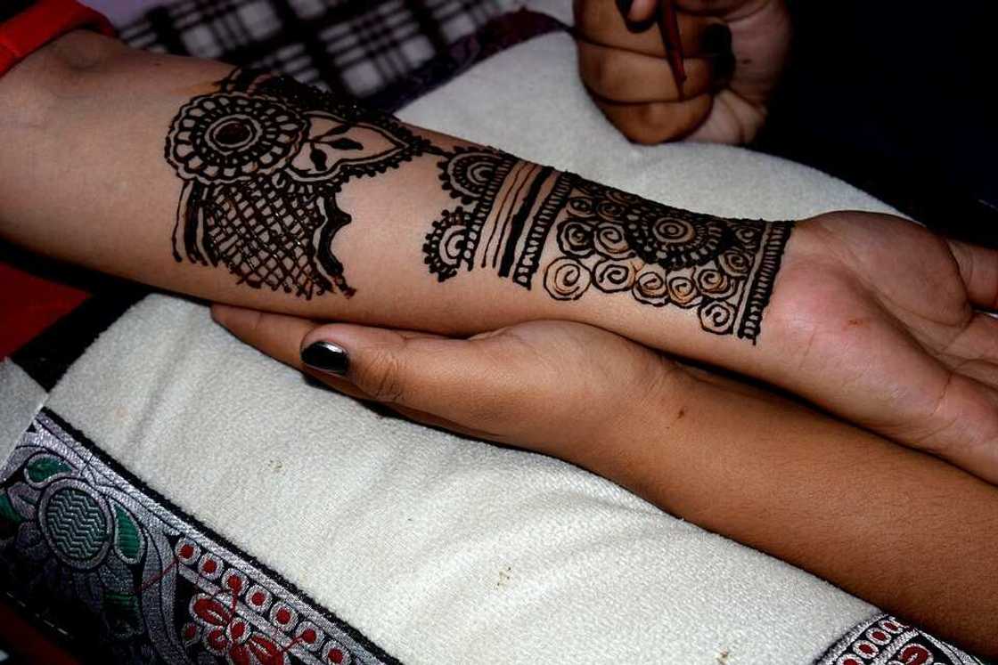 Easy henna designs Easy henna designs
