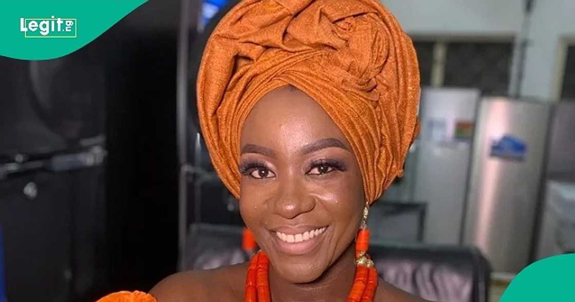 Nigerian widow cries out over N120 million debt, seeks help to pay up in video Nigerian widow cries out over N120 million debt, seeks help to pay up in video