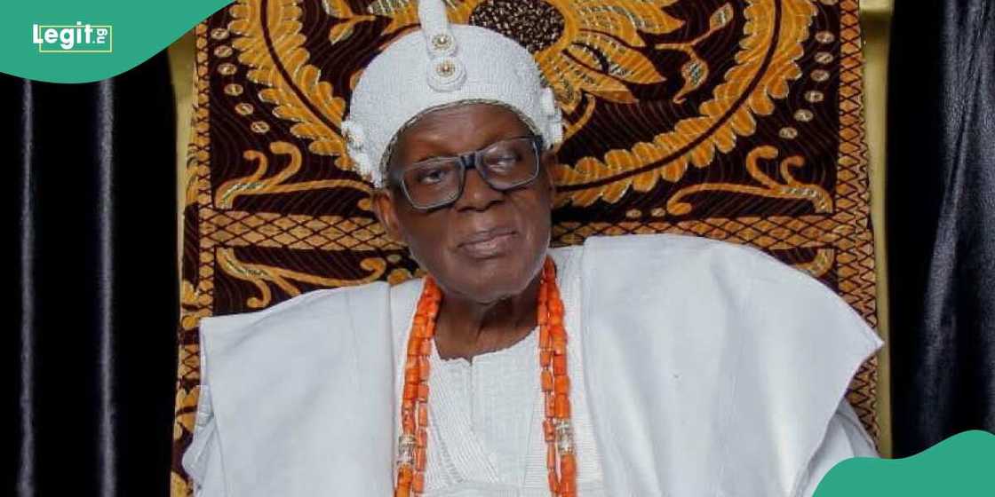Ibadan mourns as Oba Olakulehin passes away.