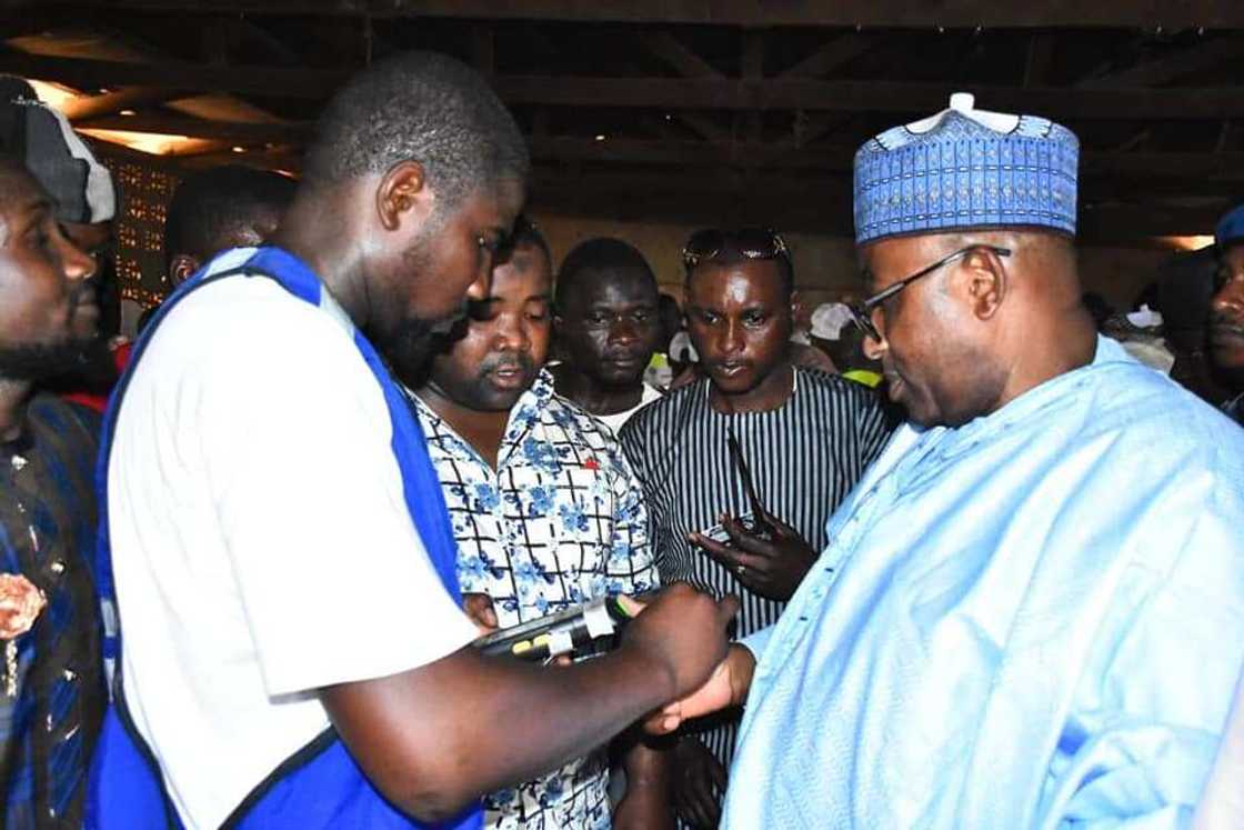 KAI TSAYE: Yadda zabe ke gudana a jihohin Bauchi, Gombe da Filato KAI TSAYE: Yadda zabe ke gudana a jihohin Bauchi, Gombe da Filato