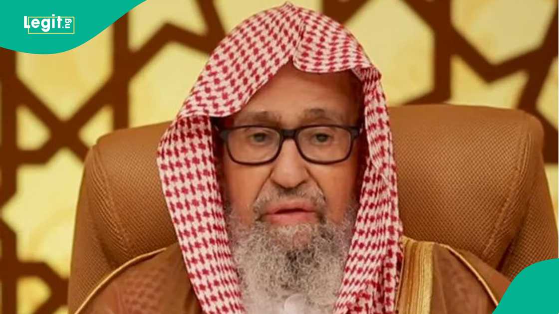 Sheikh Saliḥ bin Fawzan Al-Fawzan Sheikh Saliḥ bin Fawzan Al-Fawzan