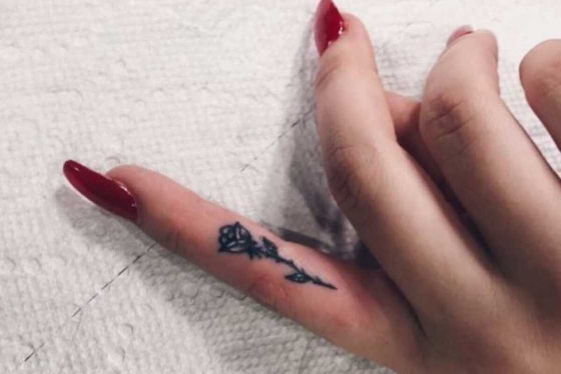 Do tattoos on the finger hurt? Do tattoos on the finger hurt?