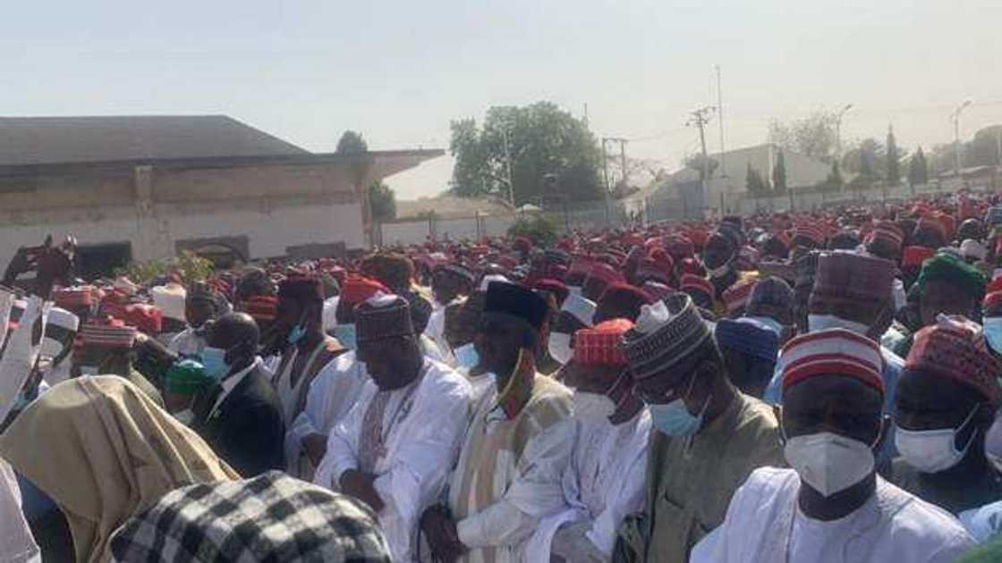 Yanzu-yanzu: An yi Jana'izar, Majidadi, mahaifin Kwankwaso a jihar Kano