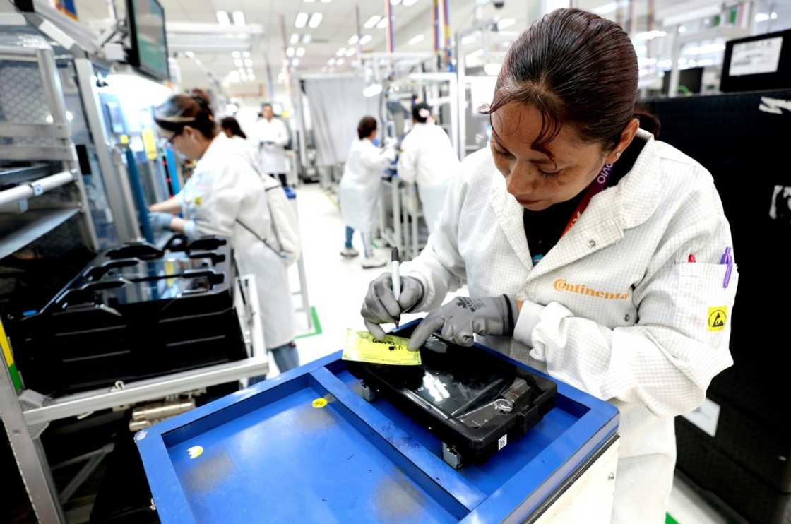 Mexico sends nearly three million automobiles to the United States every year, including cars and trucks assembled on its soil by US companies Mexico sends nearly three million automobiles to the United States every year, including cars and trucks assembled on its soil by US companies