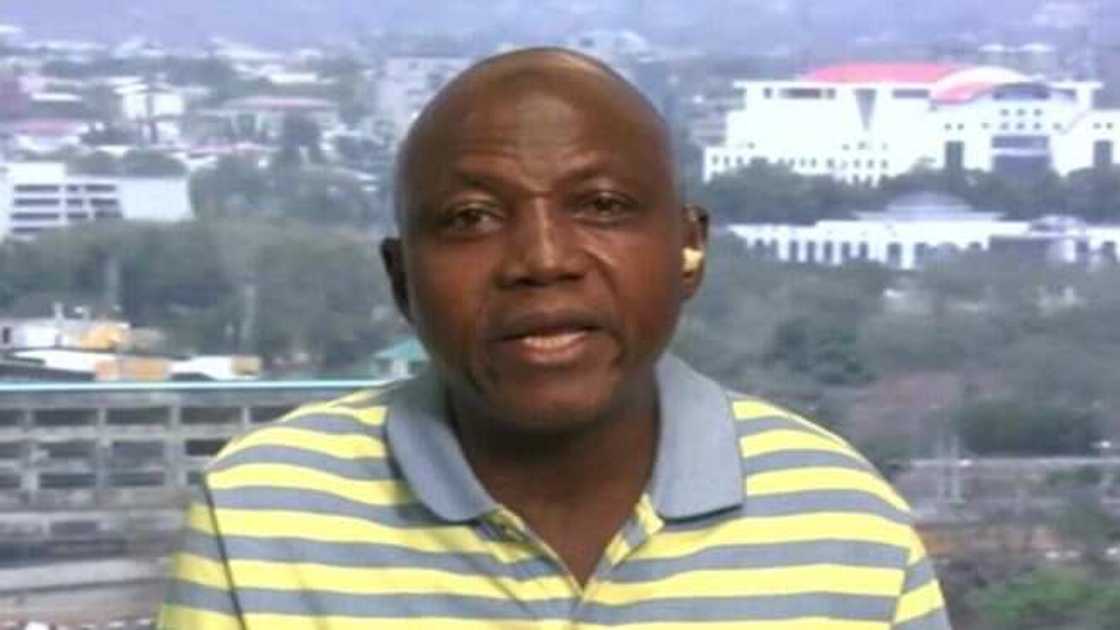 Dogarin Buhari duk sun kamu Dogarin Buhari duk sun kamu