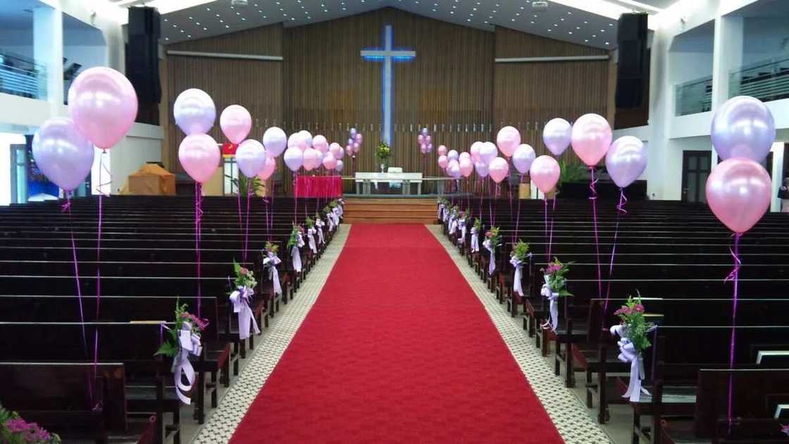 Church decoration with balloons Church decoration with balloons