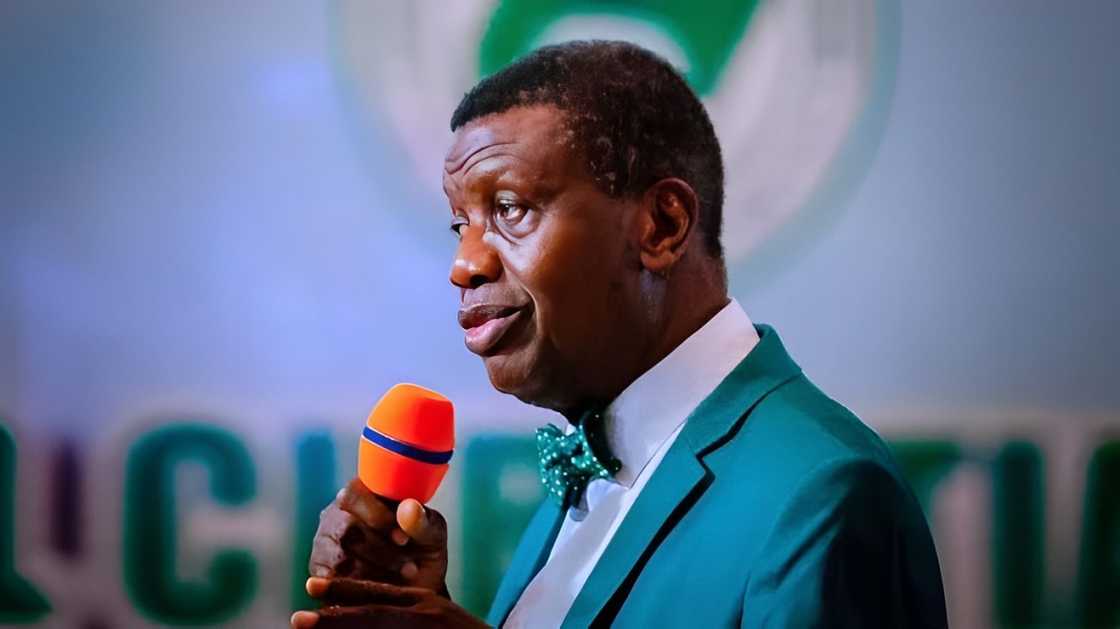 Adeboye lampoons brides who wear make up