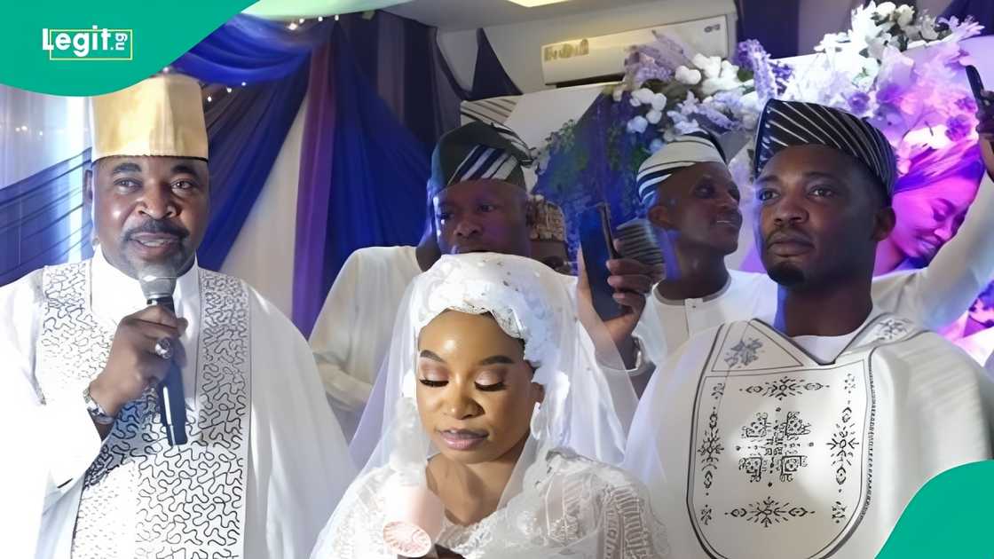Video from NURTW president MC Oluomo's daughter's Nikkah ceremony trends. Video from NURTW president MC Oluomo's daughter's Nikkah ceremony trends.