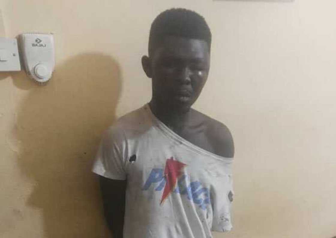 Dubun dan fashi da ke buya a cikin kabari ta cika Dubun dan fashi da ke buya a cikin kabari ta cika