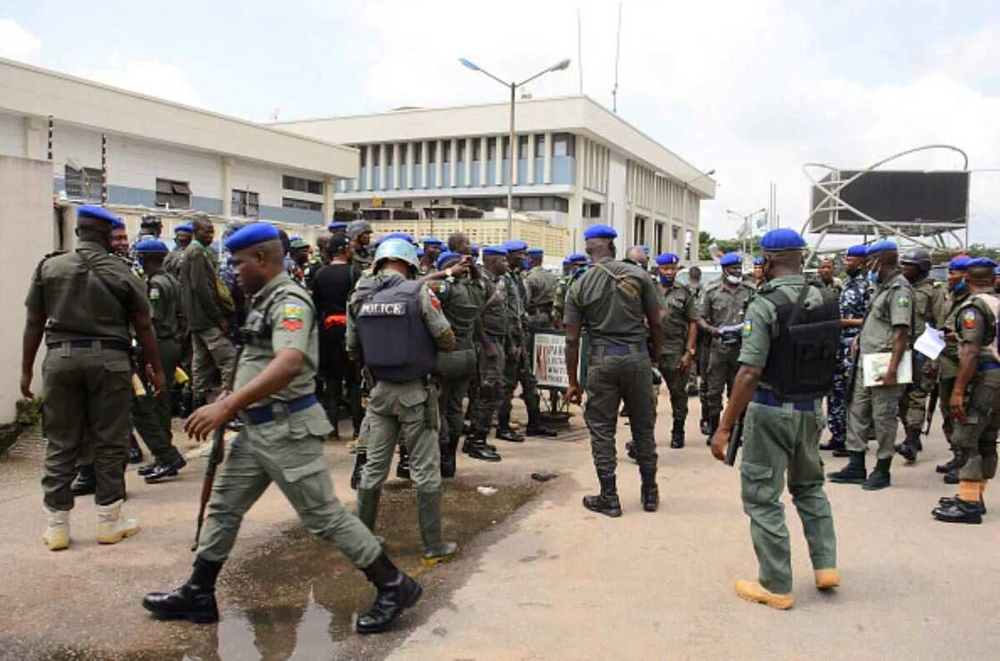 police show-of-force police show-of-force