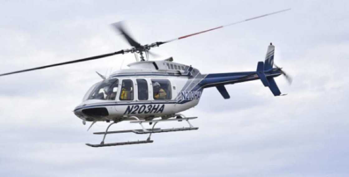 Yadda jiragen sama ke wurgawa 'yan bindiga makamai da abinci Yadda jiragen sama ke wurgawa 'yan bindiga makamai da abinci