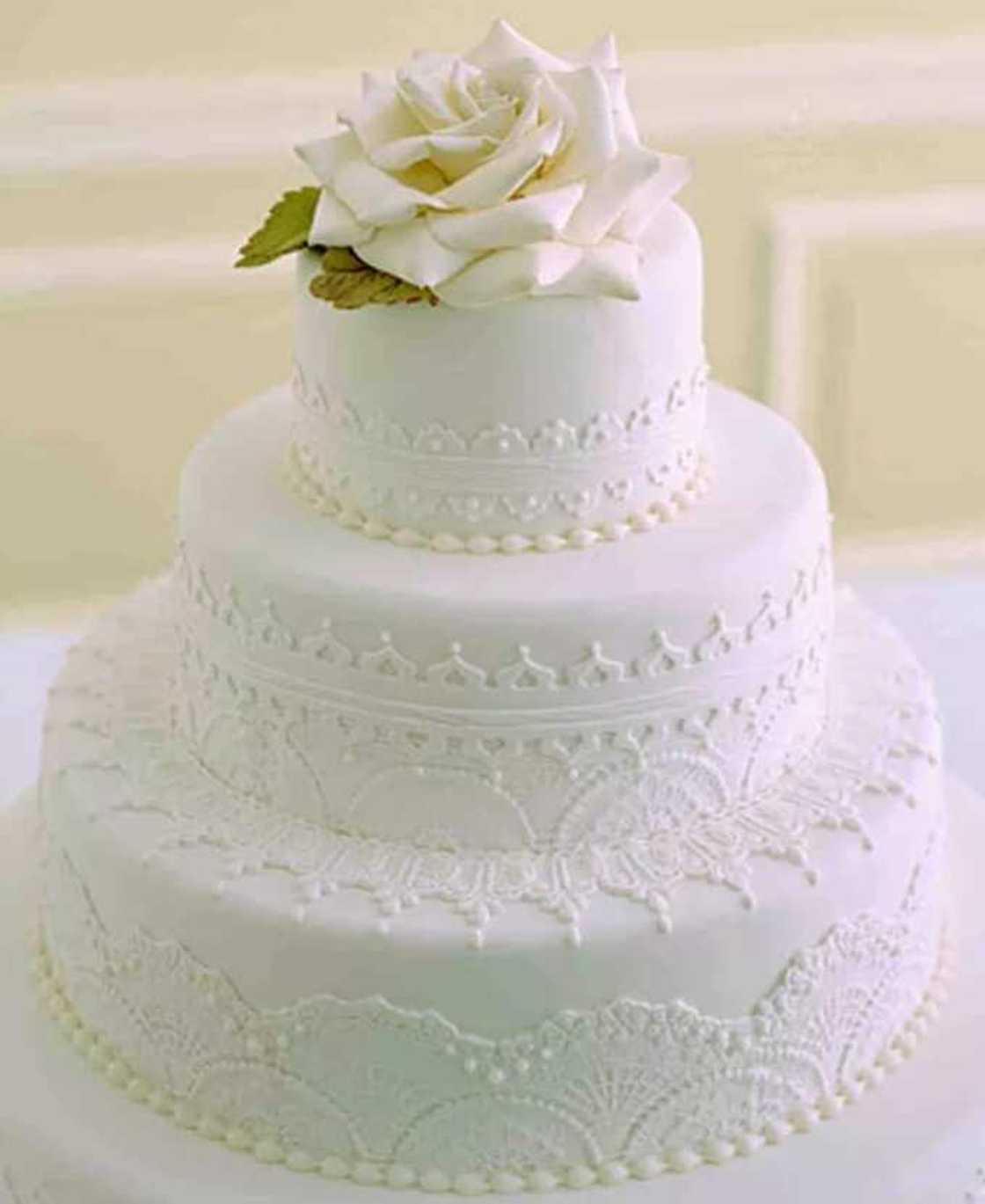 white marriage cake