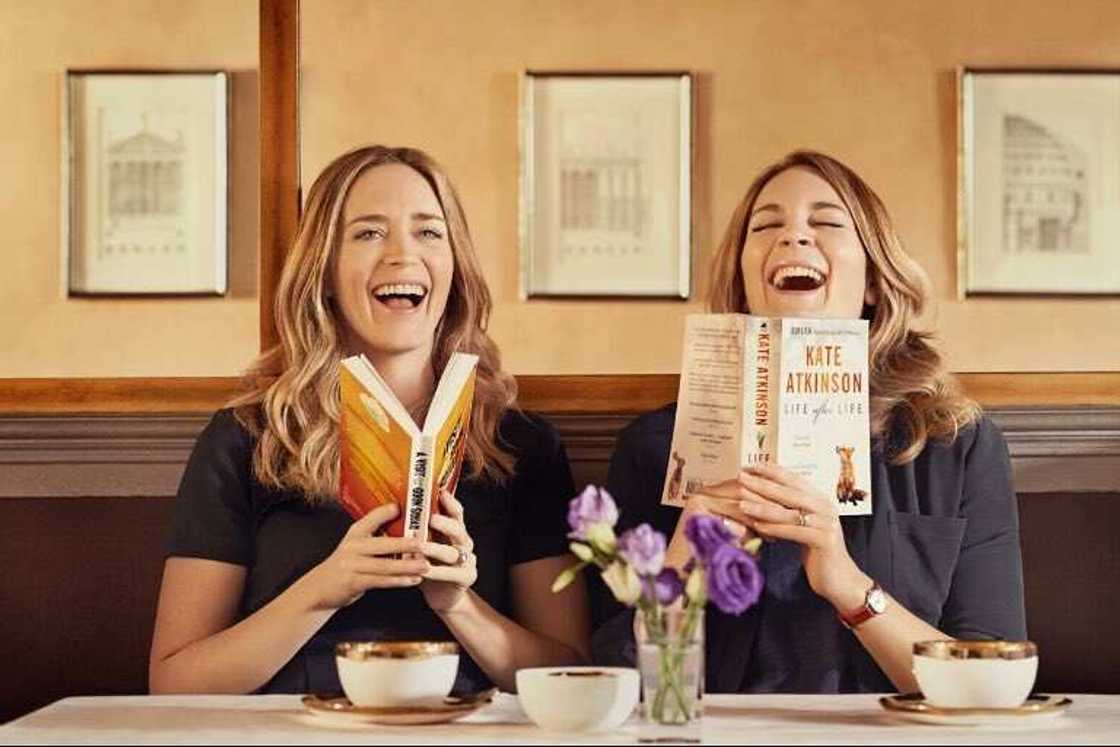Felicity and Emily Blunt Felicity and Emily Blunt
