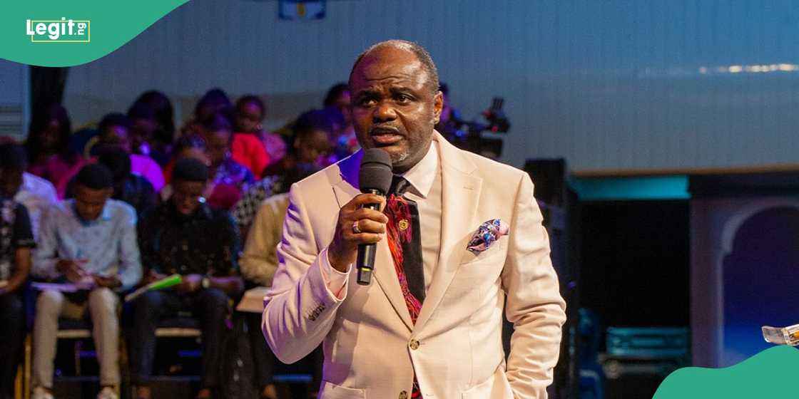 Pastor Abel addresses congregation. Pastor Abel addresses congregation.