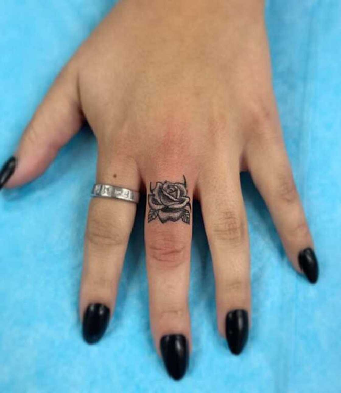 Rose tattoo design Rose tattoo design